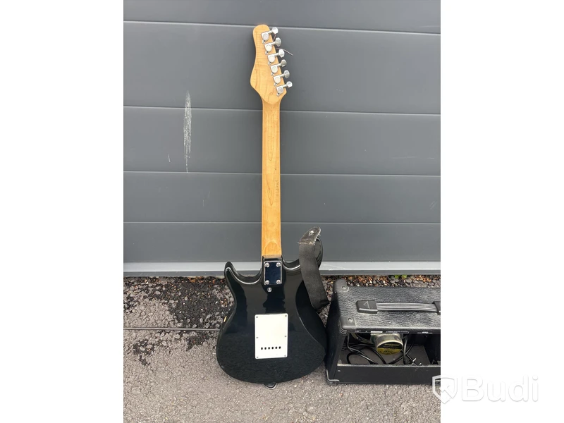 Elgitarr med förstärkare Behringer
