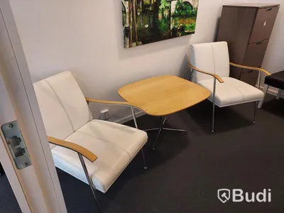Kontor 1st vitt skrivbord vitt 1st stol loungemöbel, 2st fåtöljer, hurts