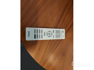 Konferens bord, stolar, Samsung bildskärm, Epson projektor
