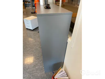 Skåp med skjutdörrar EFG