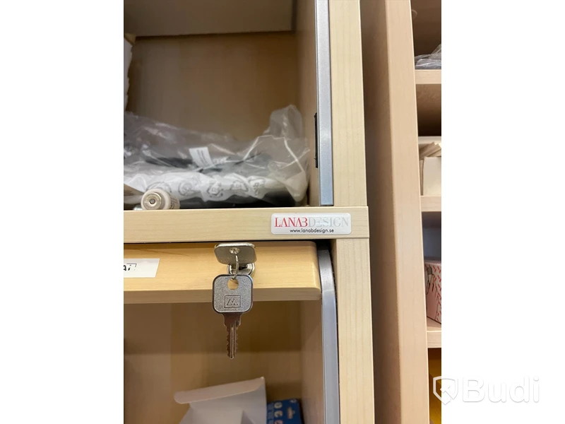 Jalusiskåp LanaBDesign