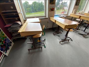 4st skolbänkar med inbyggd förvaring ink 4st stolar