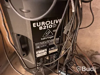 2st högtalare Eurolive 8210