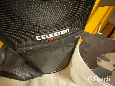 2st högtalare och Peavey XR684 Mixer