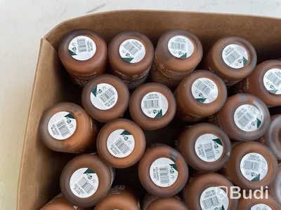 Parti med foundation Fresh Nude 30 ml, olika nyanser, The Body Shop