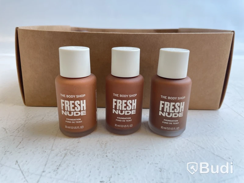Parti med foundation Fresh Nude 30 ml, olika nyanser, The Body Shop