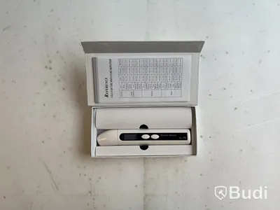 Digital Moisture Monitor For Skin