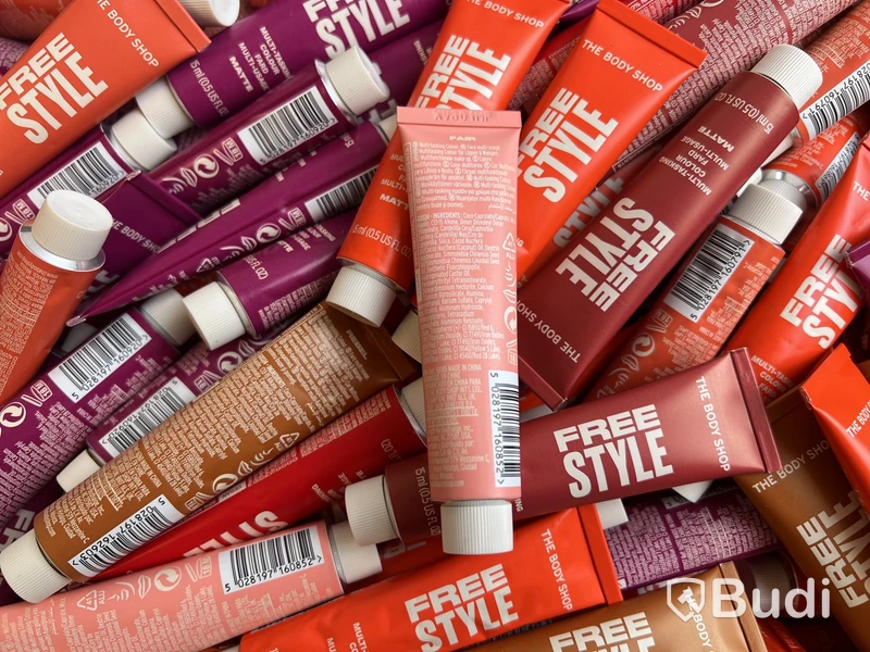 Parti med Free Style Multi-Tasking Colour 15 ml, olika nyanser, The Body Shop