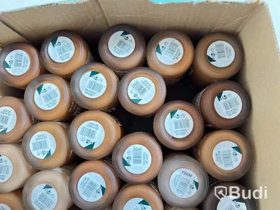 Parti med foundation Fresh Nude 30 ml, olika nyanser, The Body Shop