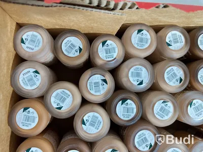 Parti med foundation Fresh Nude 30 ml, olika nyanser, The Body Shop