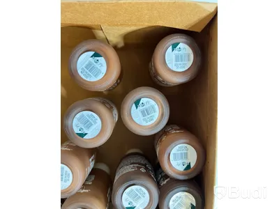 Parti med foundation Fresh Nude 30 ml, olika nyanser, The Body Shop