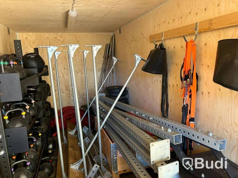 Outdoor box, tränings utrustning, inkl. 20 fots isolerad container