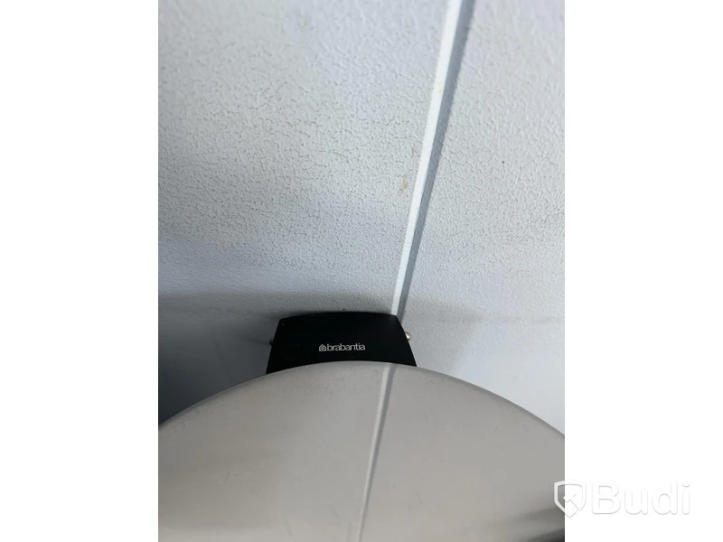 2 st avfallstunnor, Rubbermaid, Brabantia
