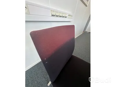 6 st bord, 12 st stolar, whiteboard