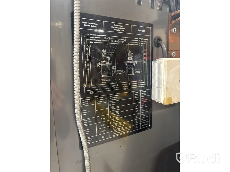 Bordsborrmaskin Hauser 3BA med tillbehör och borr.