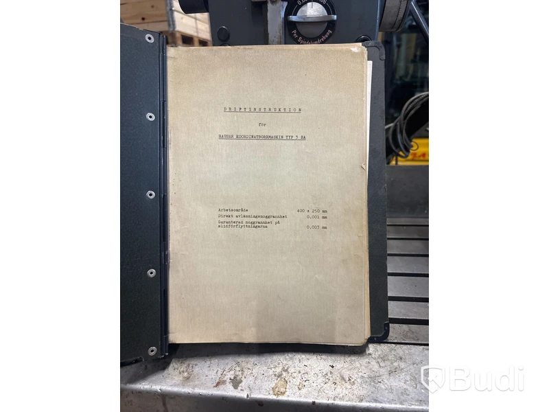 Bordsborrmaskin Hauser 3BA med tillbehör och borr.