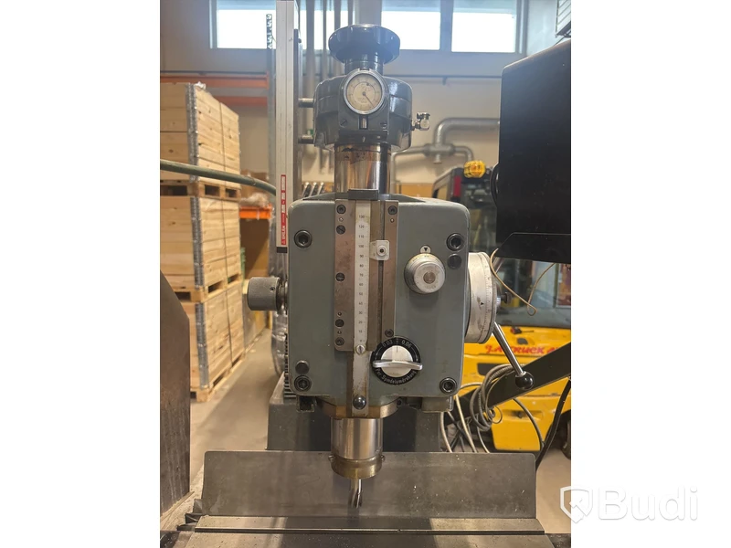 Bordsborrmaskin Hauser 3BA med tillbehör och borr.