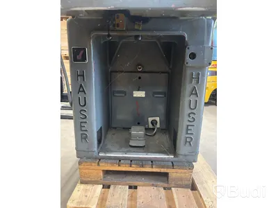 Bordsborrmaskin Hauser 3BA med tillbehör och borr.