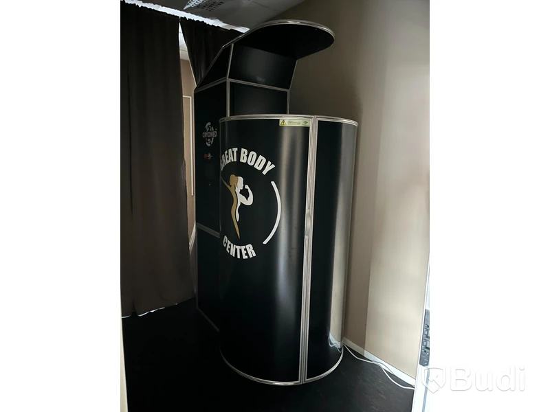 Kryokabin CRYOMED PRO -2022 i nyskick. Nypris 537 000 kr