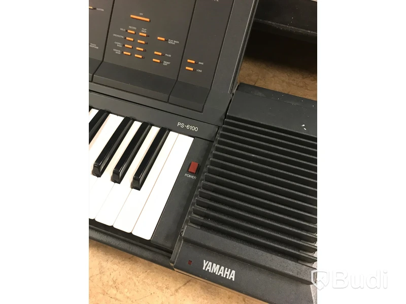Yamaha PS-6100 keyboard