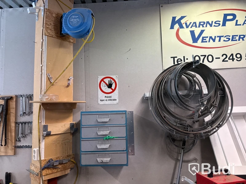 Ventilationsutrustning, verktyg, maskiner m.m. Stort parti.