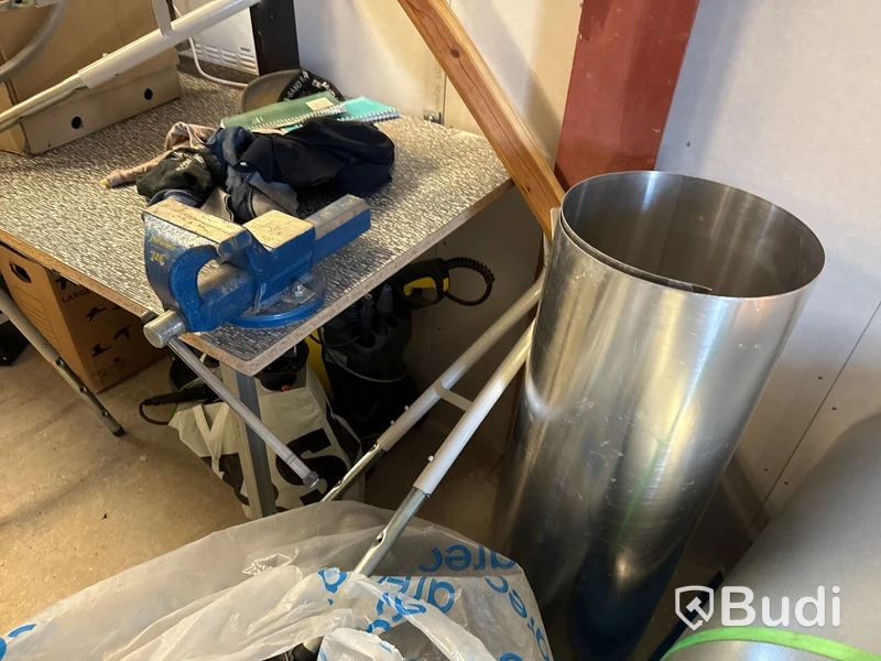 Ventilationsutrustning, verktyg, maskiner m.m. Stort parti.