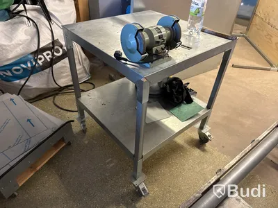 Ventilationsutrustning, verktyg, maskiner m.m. Stort parti.