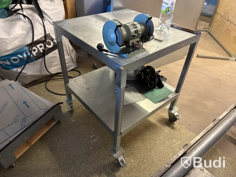 Ventilationsutrustning, verktyg, maskiner m.m. Stort parti.