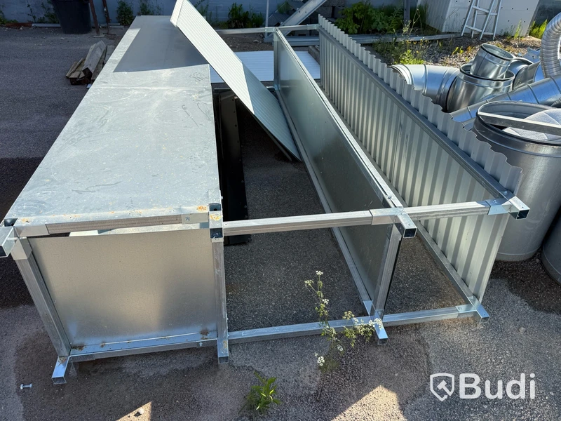 Ventilationsutrustning, verktyg, maskiner m.m. Stort parti.