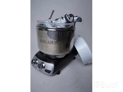 Köksmaskin Ankarsrum Black samt receptbok och divers små kantiner
