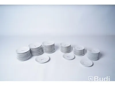 Diverse kaffekoppar med fat