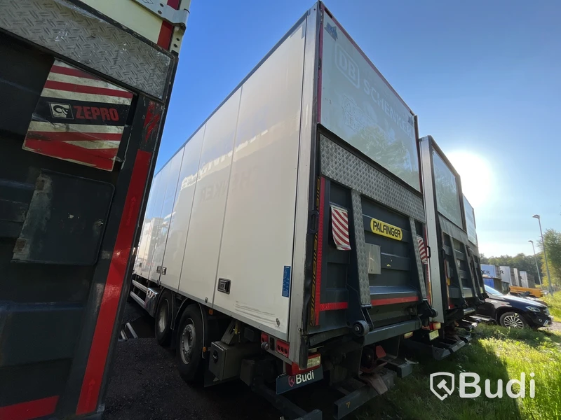 Lastbil VOLVO FH 6X2 - 2019 | Besiktigad tom: 2025-03-31