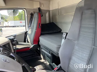 Lastbil VOLVO FH 6X2 - 2019 | Besiktigad tom: 2025-03-31