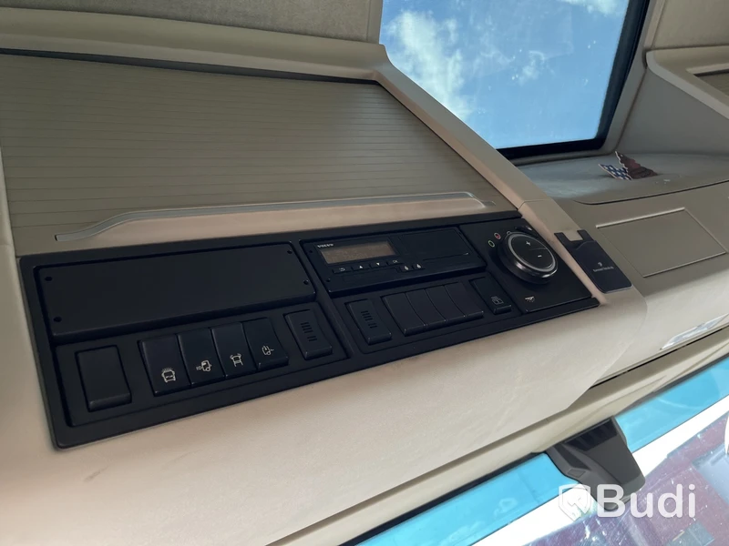 Lastbil VOLVO FH 6X2 - 2019 | Besiktigad tom: 2025-03-31