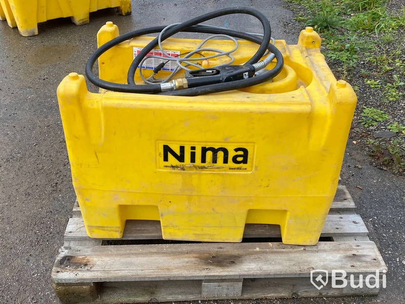 Bränsletank 220L med pump & handtag