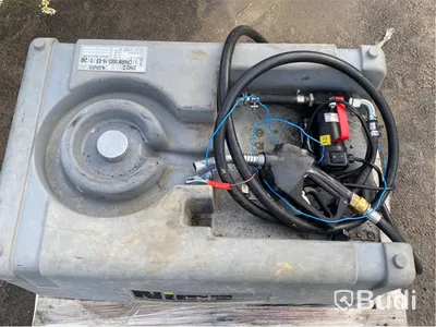 Bränsletank 220L med pump & handtag