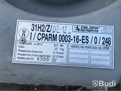 Bränsletank 220L med pump & handtag
