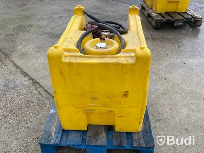 Bränsletank 220L med pump & handtag