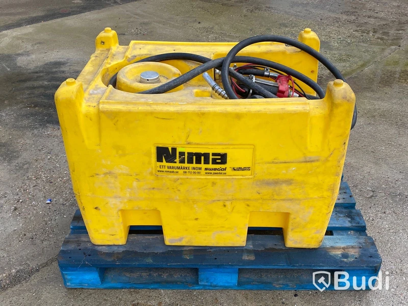 Bränsletank 220L med pump & handtag