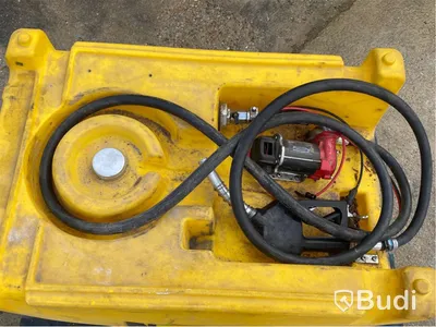 Bränsletank 220L med pump & handtag