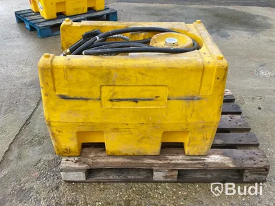 Bränsletank 220L med pump & handtag