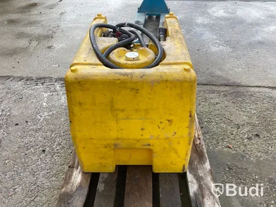 Bränsletank 220L med pump & handtag