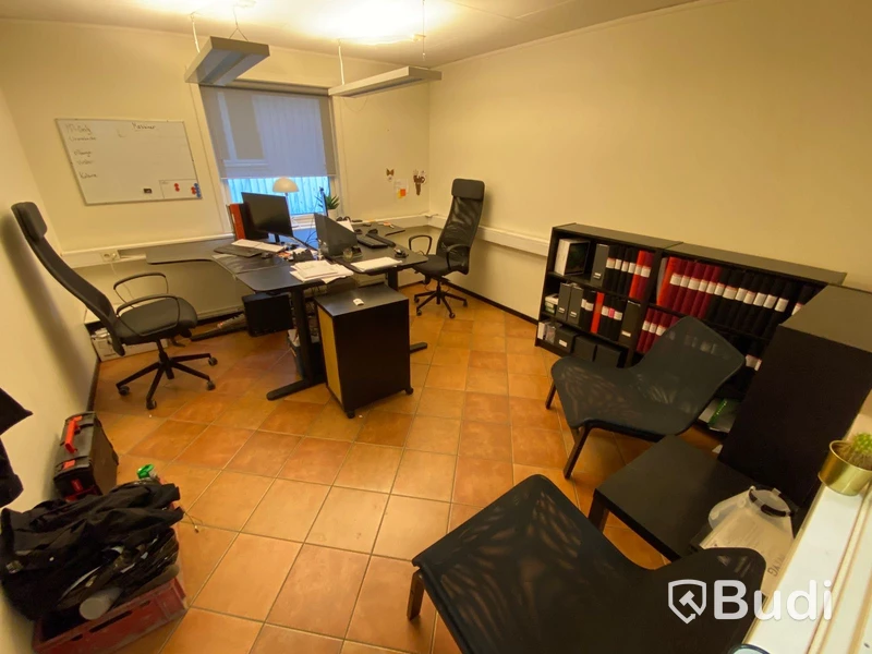 Komplett kontor med 2 st kontorsplatser