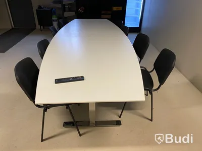 Konferensbord & TV