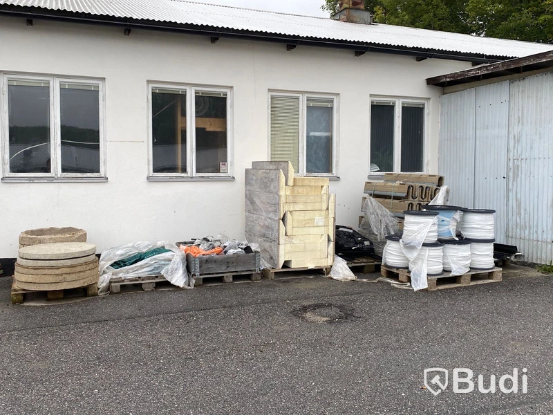 Avvattningsrännor, kantelement, rörvinklar, brunnslock med mera