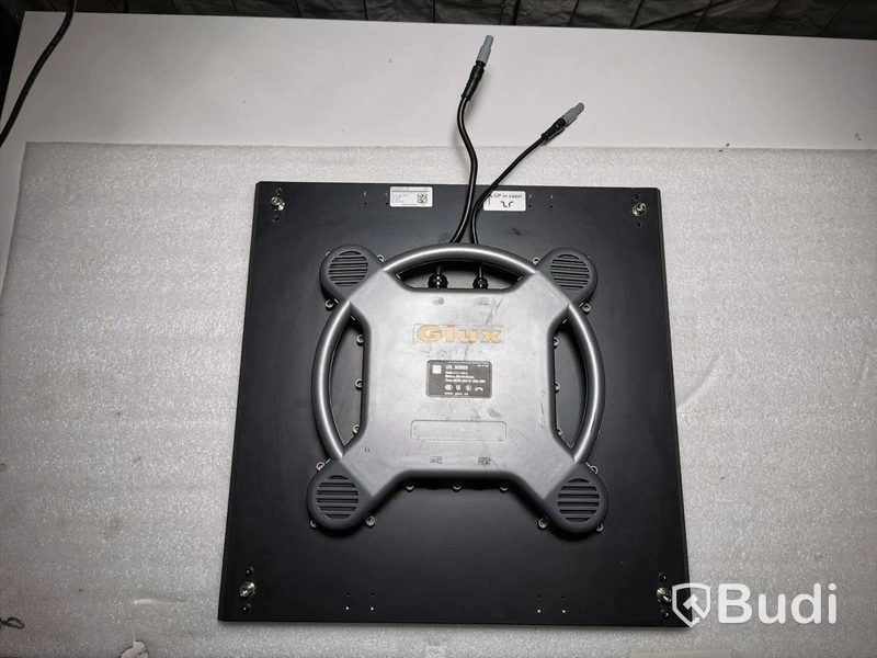 LED-Golv 4x4 meter ( byggt på 50x50 cm moduler). Kan även användas som LED-vägg