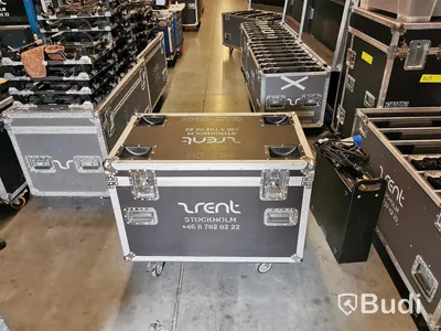 LED-Golv 4x4 meter ( byggt på 50x50 cm moduler). Kan även användas som LED-vägg