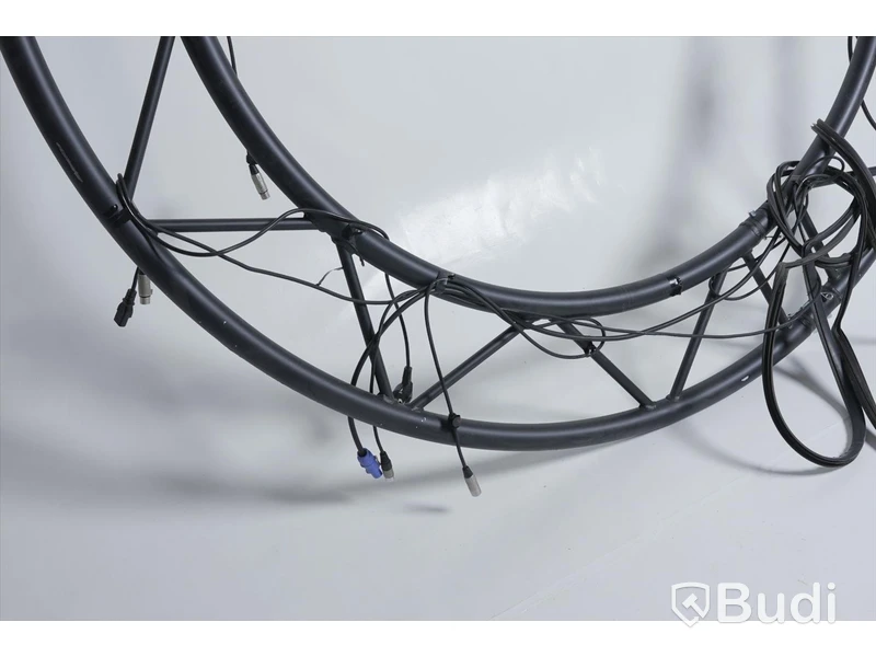 Tross 8st - Global Truss F22R10-180H OBS Ihopsatta.