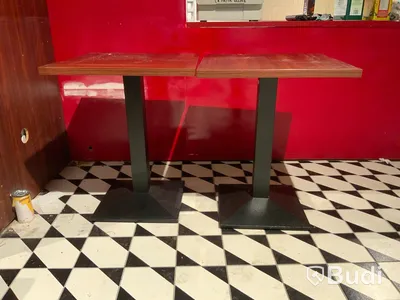 4st kvadratiska cafebord, bordskiva 60x60