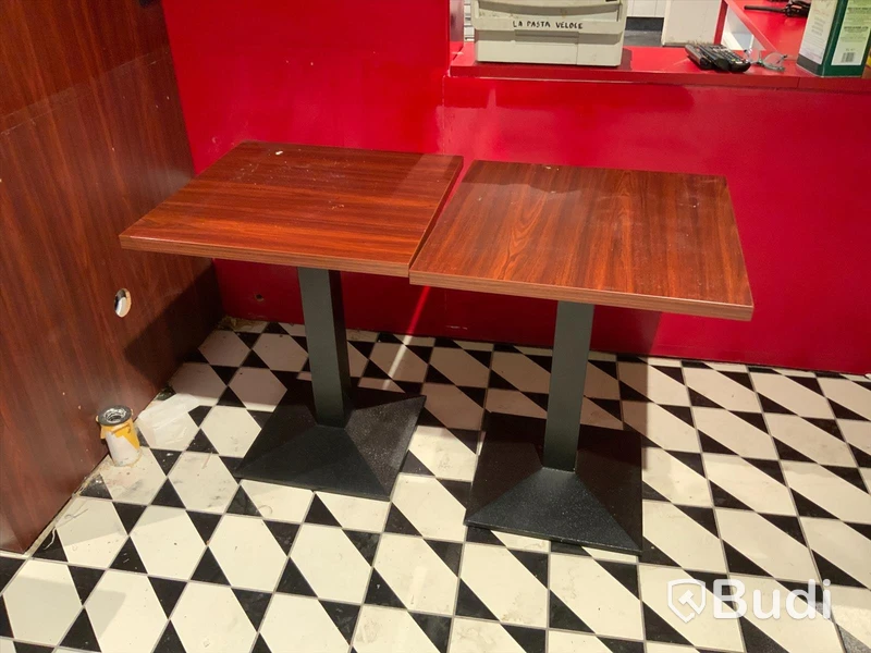 4st kvadratiska cafebord, bordskiva 60x60